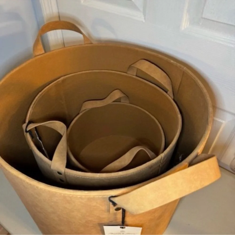 NWT Large Faux Leather Storage Bin Basket w/ Handles 13